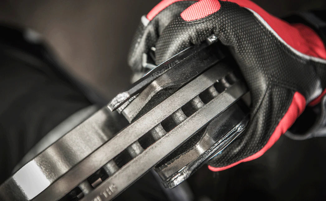 Processus de friction adhérente